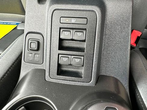 Used 2023 Ford Bronco Black Diamond w/ Sasquatch Package AWD/4WD image 28