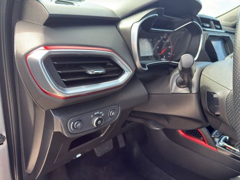 Used 2021 Chevrolet TrailBlazer RS w/ Convenience Package FWD image 15