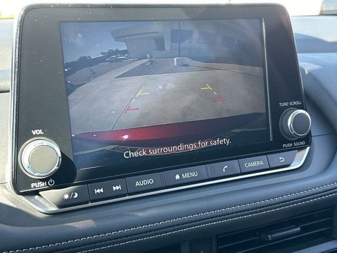 New 2025 Nissan Rogue S image 28