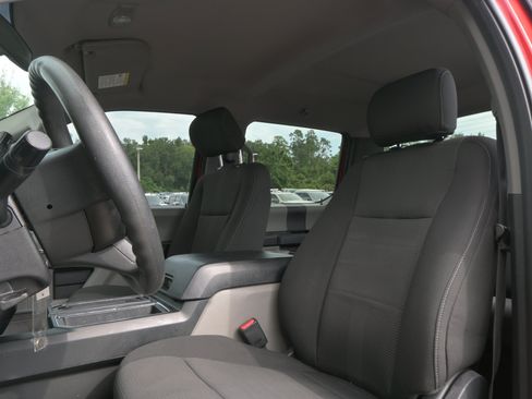 Used 2017 Ford F150 XL w/ Equipment Group 101A Mid AWD/4WD image 8