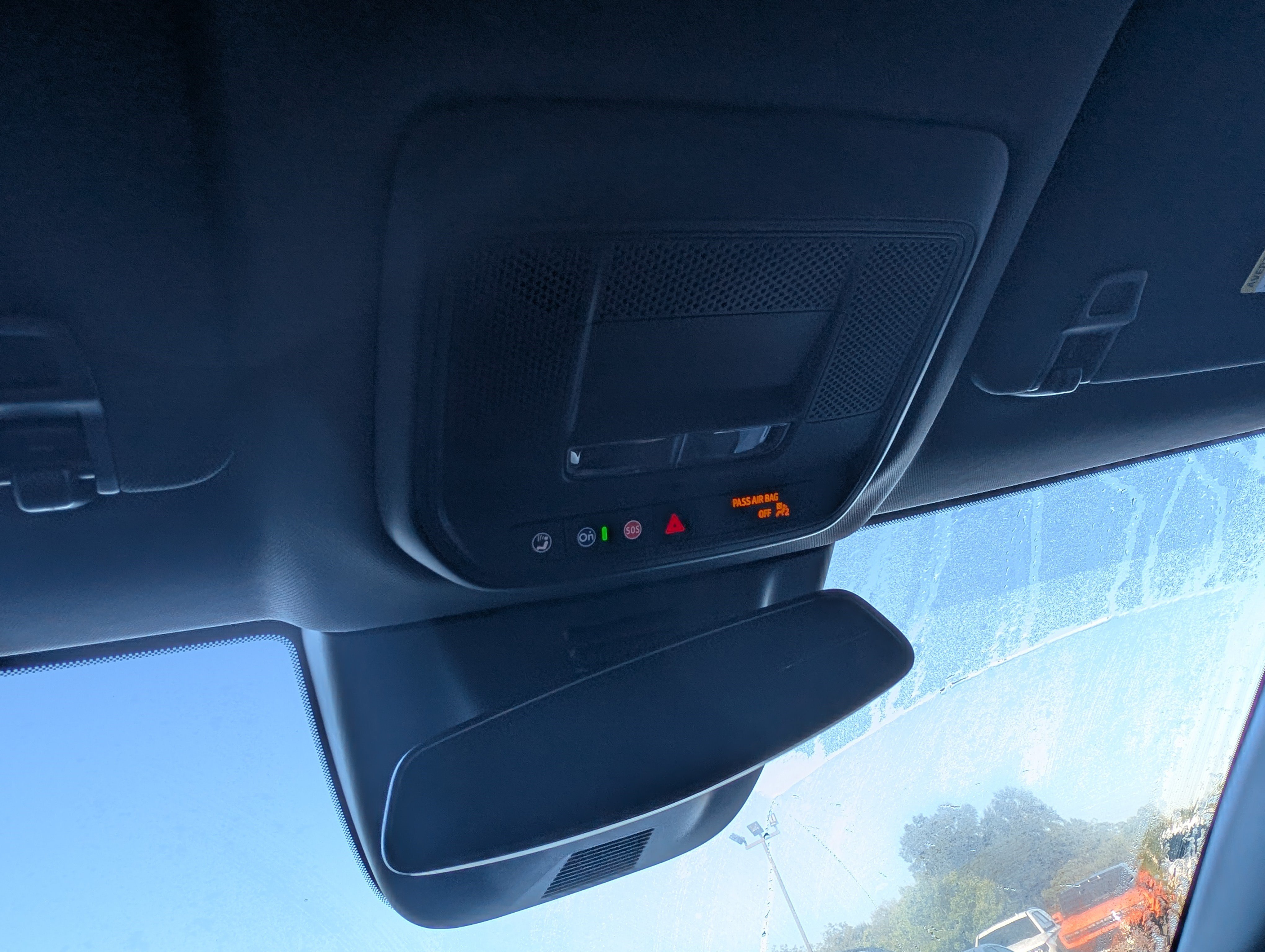 Used 2024 Chevrolet Equinox EV RS FWD image 30