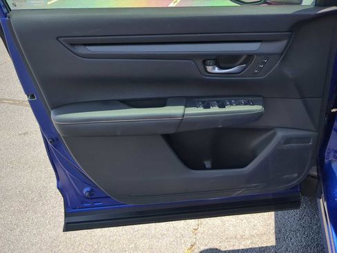 Used 2025 Honda CR-V Sport-L image 11