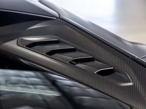 Used 2023 Lamborghini Huracan Tecnica RWD image 32