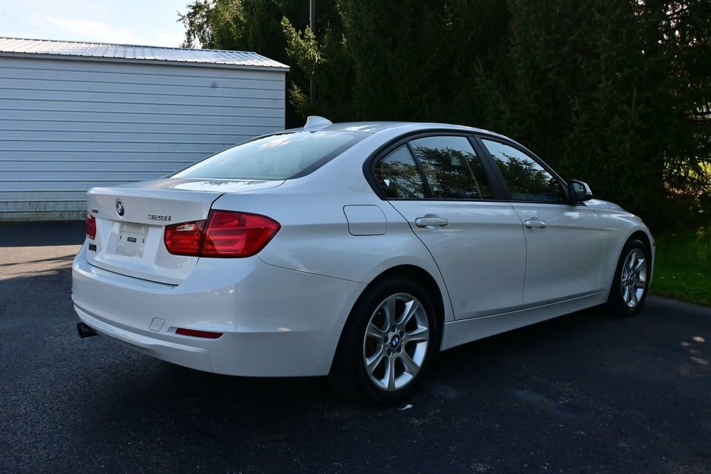 Used 2013 BMW 328i xDrive Sedan AWD/4WD image 6