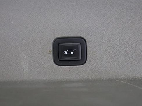 Used 2021 Cadillac XT6 Premium Luxury AWD/4WD image 34