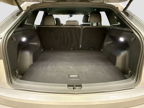 Used 2024 Volkswagen Atlas Cross Sport SE image 26