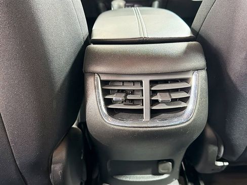 Used 2023 Chevrolet Malibu LT FWD image 26