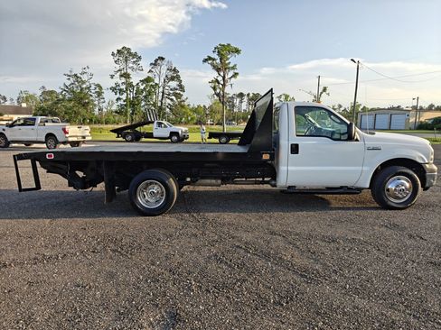 Used 2005 Ford F350 XL image 5