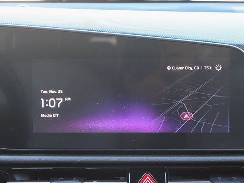 Used 2023 Kia Niro EX Touring image 15