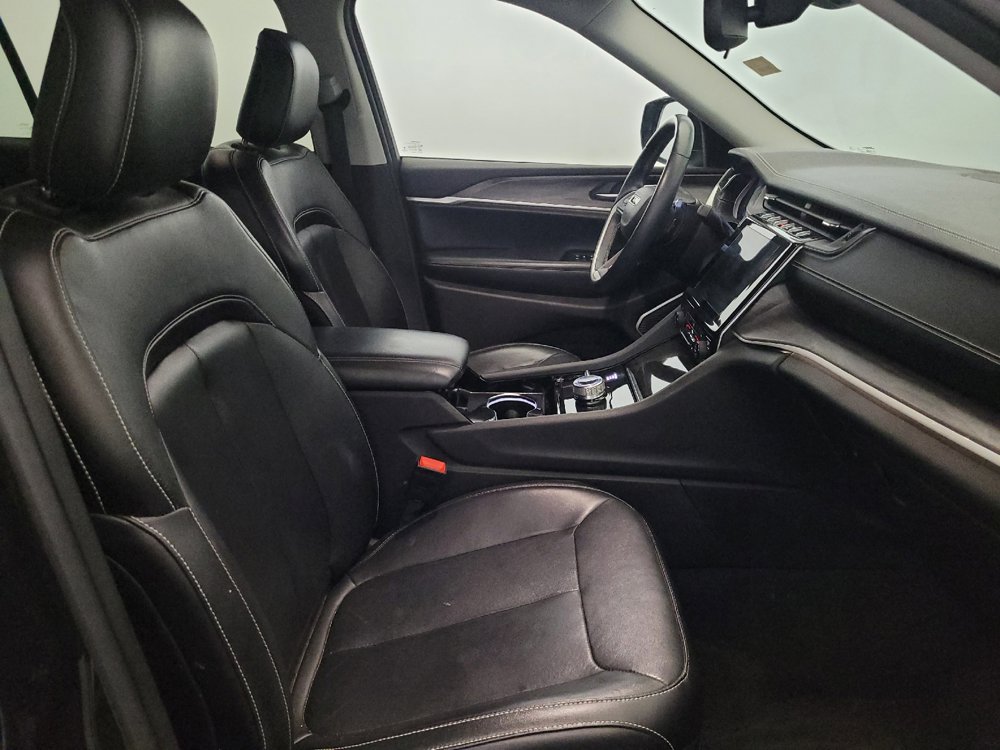 Used 2022 Jeep Grand Cherokee L Limited AWD/4WD image 21