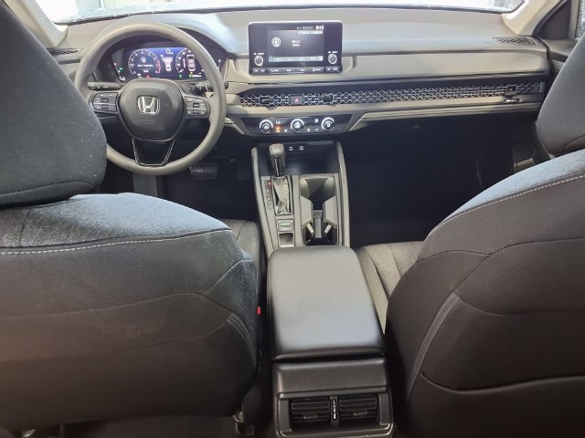 Certified 2025 Honda Accord LX image 17