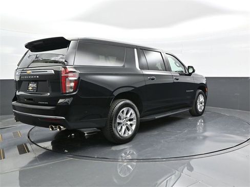 Used 2024 Chevrolet Suburban Premier w/ Advanced Technology Package image 6