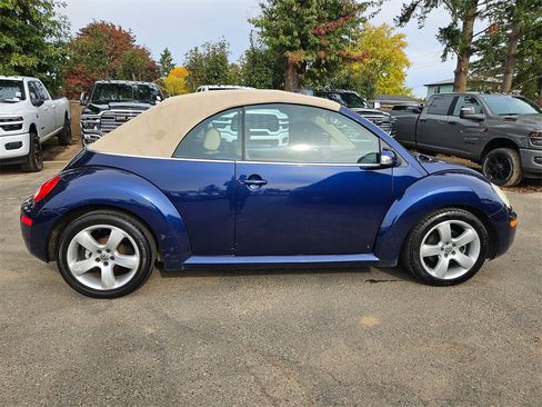 Used 2007 Volkswagen Beetle Convertible w/ Package 2 image 8