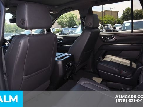 Used 2022 Chevrolet Tahoe Z71 w/ Z71 Off-Road Package AWD/4WD image 17