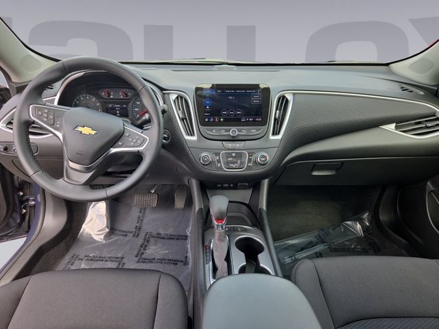 Certified 2025 Chevrolet Malibu RS FWD image 12