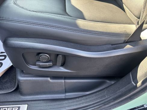 Used 2023 Land Rover Defender 110 75th Limited Edition image 21