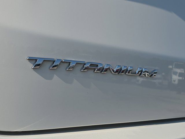 Used 2022 Ford Edge Titanium AWD/4WD image 11