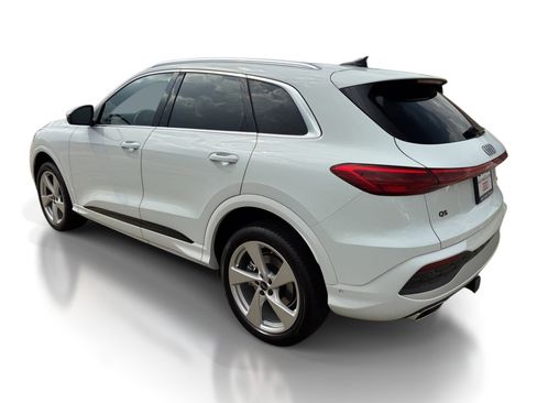 New 2025 Audi Q5 Premium Plus image 3
