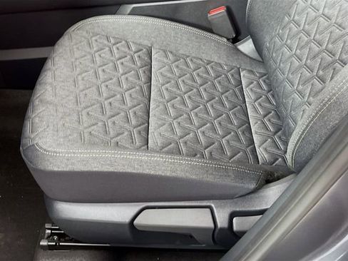 New 2026 Nissan Kicks SV image 18