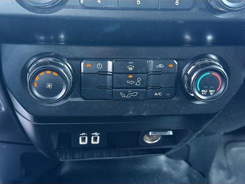 Used 2019 Ford F150 XLT w/ Trailer Tow Package image 17