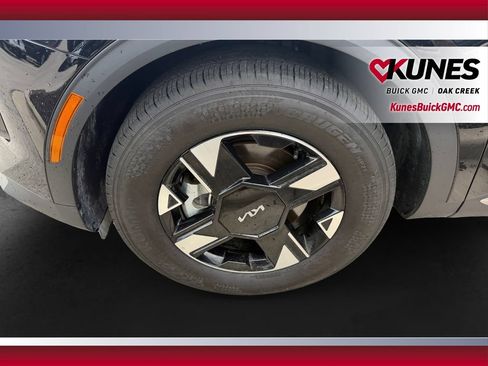 Used 2026 Kia Sportage LX FWD image 13