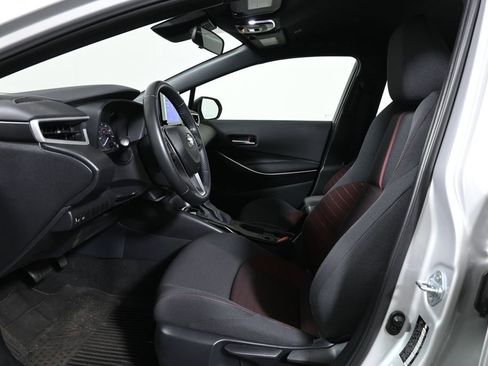 Used 2024 Toyota Corolla SE FWD image 3