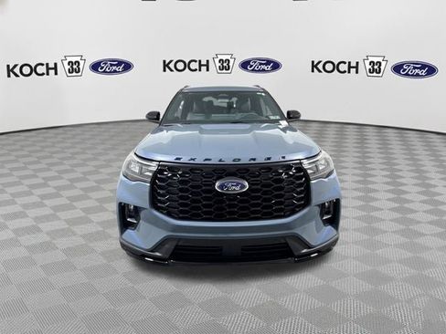 New 2026 Ford Explorer ST-Line w/ ST-Line Street Pack image 3