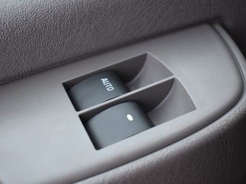 New 2025 Chevrolet Express 3500 w/ Power Convenience Package image 22