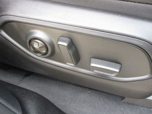 Used 2024 Jeep Grand Cherokee L Limited w/ Luxury Tech Group II image 47