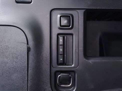 Used 2025 Ford Expedition Active image 43