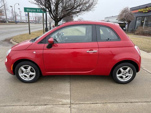 Used 2017 FIAT 500 Pop image 8