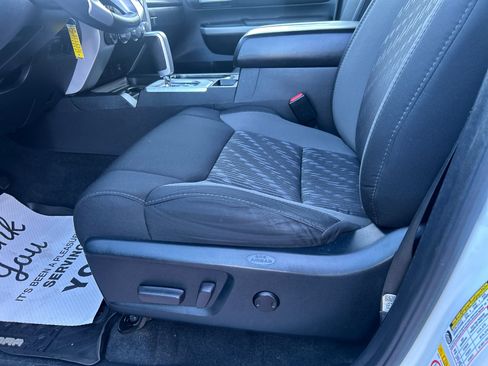 Used 2018 Toyota Tundra SR5 image 5