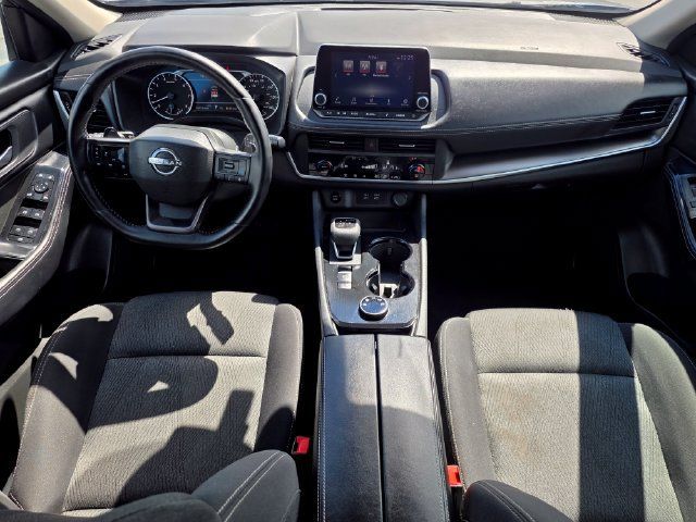 Used 2025 Nissan Rogue SV AWD/4WD image 36
