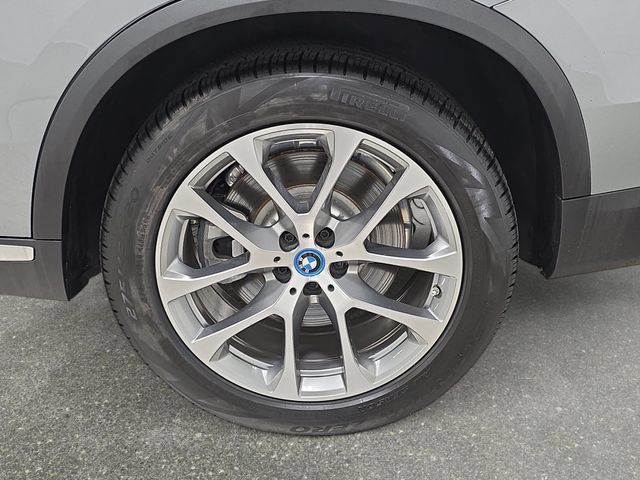 Certified 2025 BMW X5 xDrive50e w/ Parking Assistance Package AWD/4WD image 27