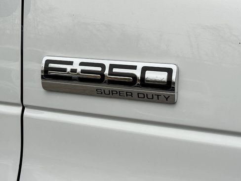 Used 2022 Ford E-350 and Econoline 350 Super Duty w/ Power Windows & Locks Group RWD image 11