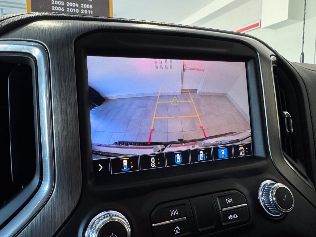 Certified 2020 GMC Sierra 2500 Denali w/ Denali Ultimate Package AWD/4WD image 22