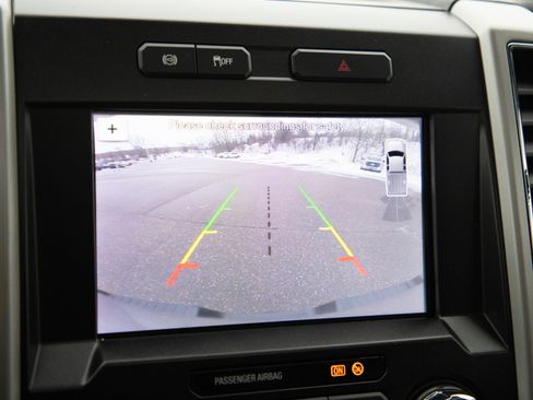 Used 2019 Ford F350 Lariat image 29