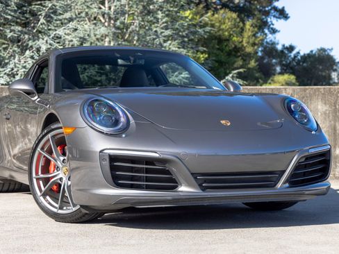 Certified 2017 Porsche 911 Carrera S RWD image 9