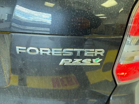 Used 2016 Subaru Forester 2.5i Limited image 7