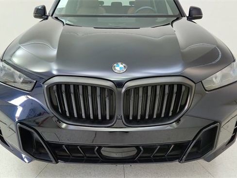 Used 2024 BMW X5 xDrive40i w/ M Sport Package image 8