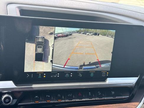 Used 2023 GMC Sierra 1500 SLT w/ SLT Premium Package image 32