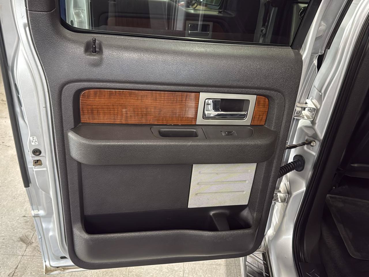 Used 2010 Ford F150 Lariat AWD/4WD image 36