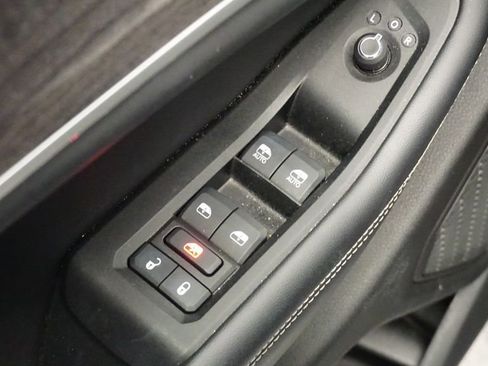 Certified 2023 Jeep Grand Cherokee L Limited image 28