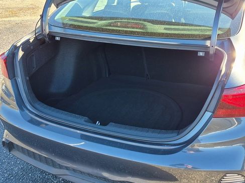 Used 2024 Kia Forte LXS image 4