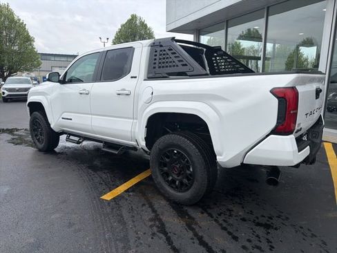 New 2026 Toyota Tacoma SR5 AWD/4WD image 3