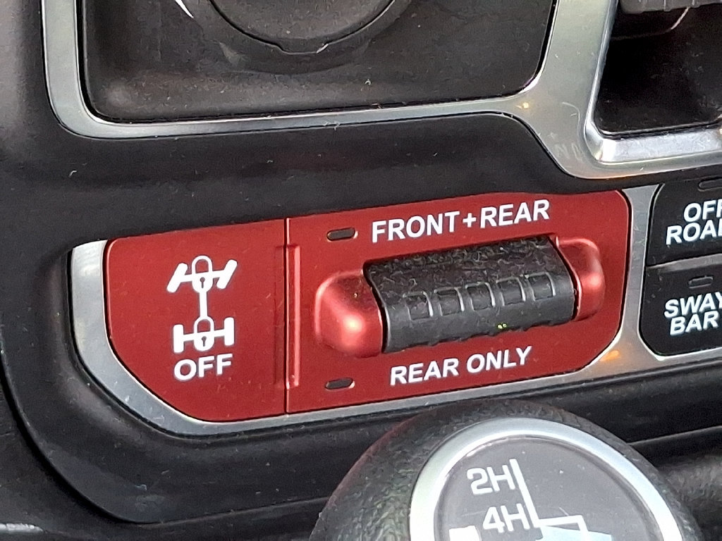 Used 2024 Jeep Wrangler Unlimited Rubicon AWD/4WD image 24
