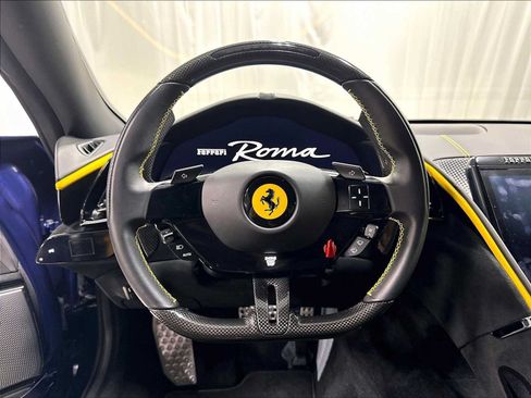 Used 2022 Ferrari Roma RWD image 17