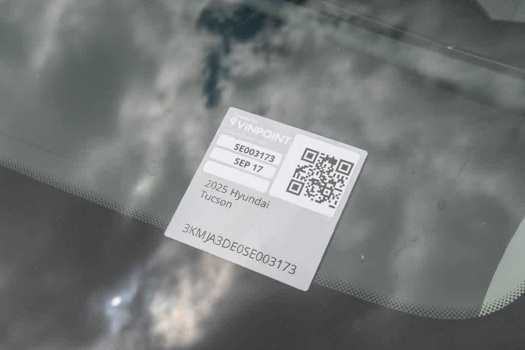 Used 2025 Hyundai Tucson SE FWD image 30
