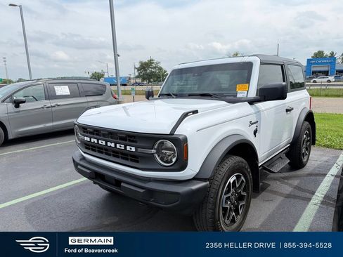 Used 2025 Ford Bronco 2-Door AWD/4WD image 1