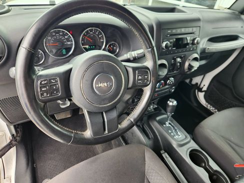 Used 2017 Jeep Wrangler Unlimited Sport w/ Quick Order Package 24S AWD/4WD image 7